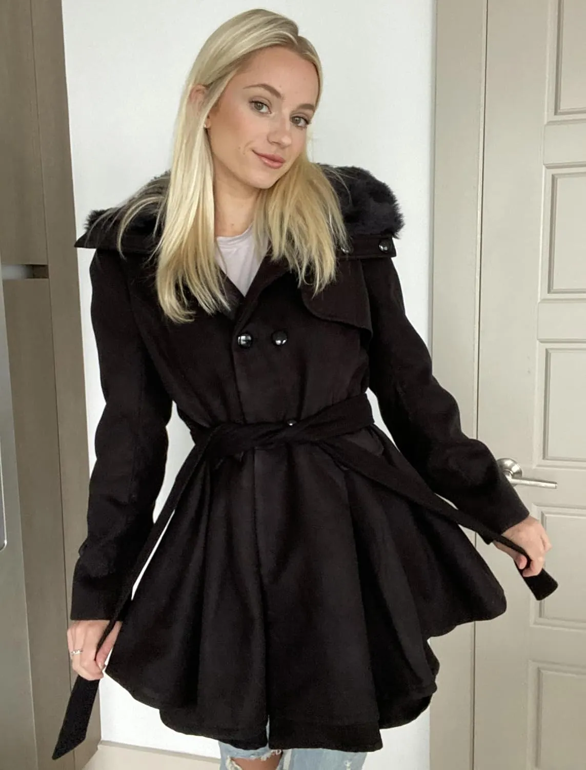 Zeagoo Women's Fashion Faux Fur Lapel Double-Breasted Thick Wool Trench Coat Winter Warm Jacket S-2XL